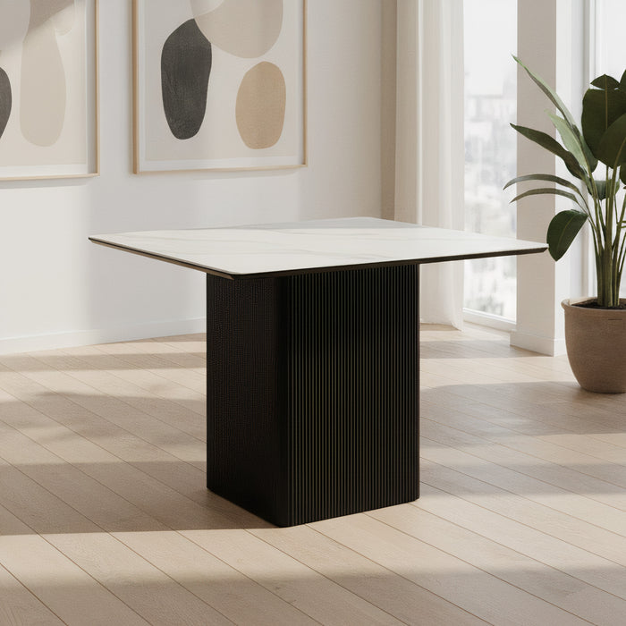 Pari 1000 Square Dining Suite